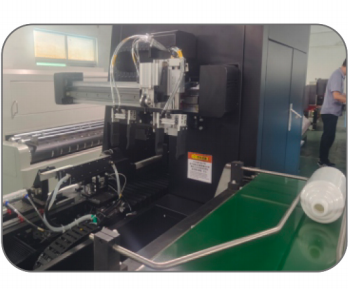 Automatic loading and unloading of robotic arms